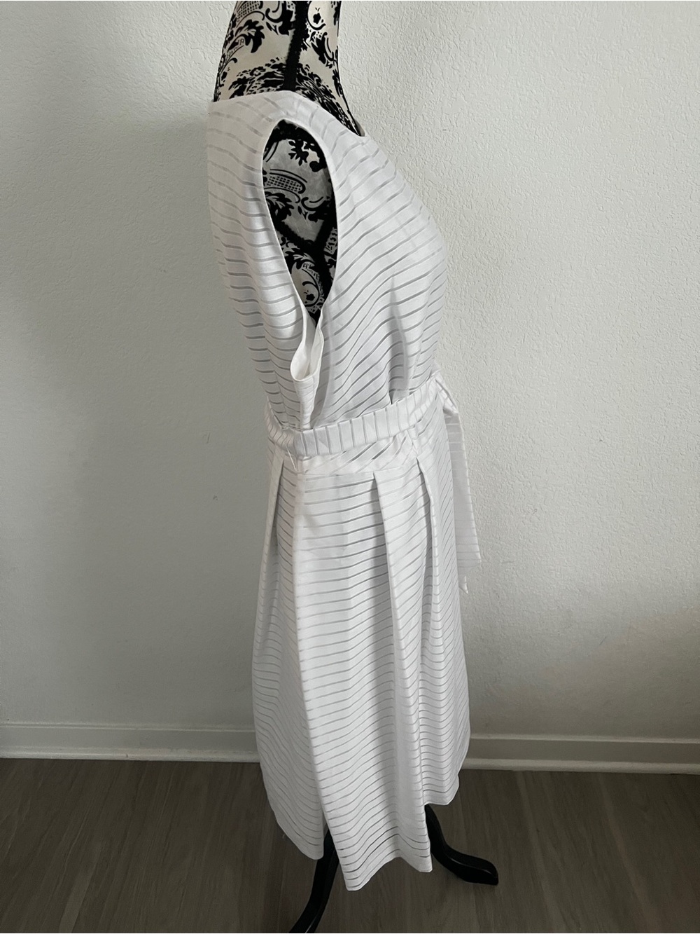 Anne Klein Women’s White Striped Tie Waist Sheath Dress Size 18W NWT - Picture 4 of 8
